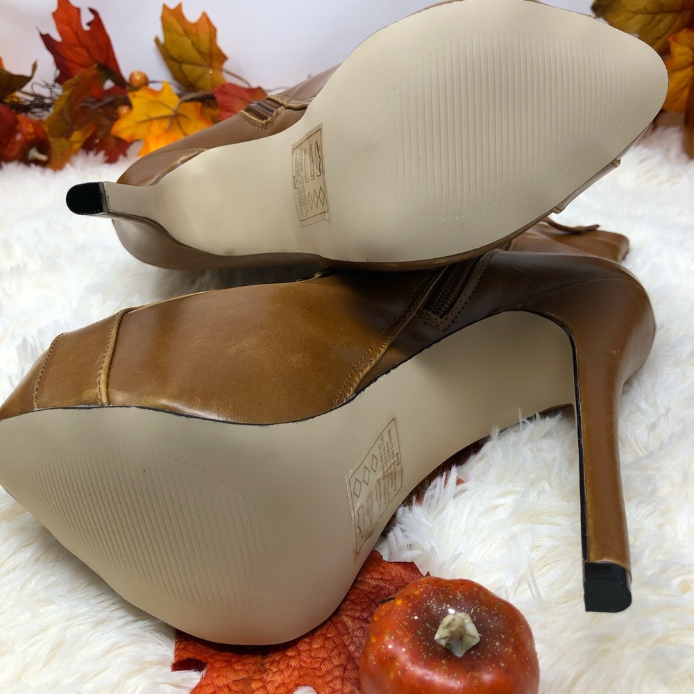 Cognac Colored Platform Booties - image 6